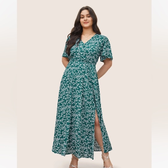 BloomChic plus size flutter sleeve Ditsy floral Pocket split maxi dress - Picture 7 of 7